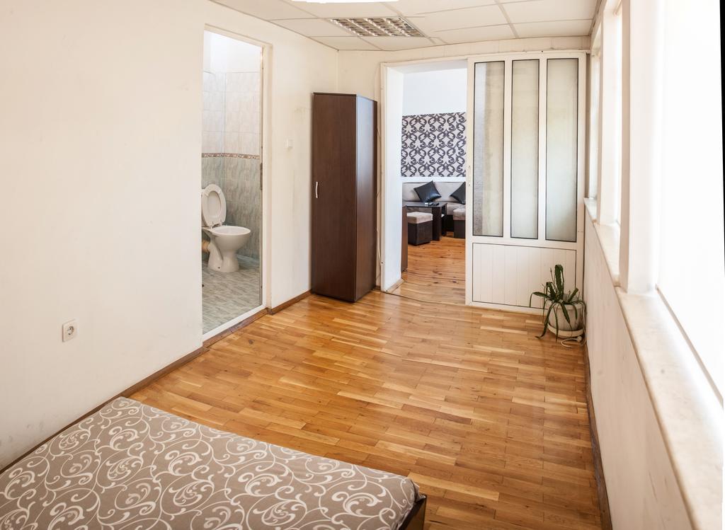 Sofia Central Guest Rooms Ruang foto